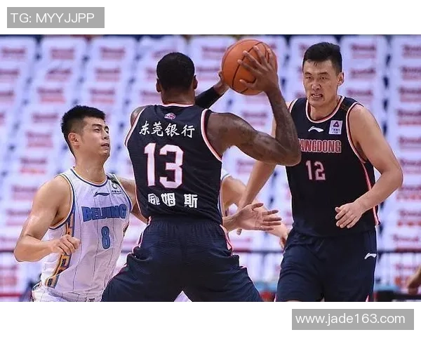 南京篮球队与深圳篮球队赛后分析灵活性表现及战术调整探讨