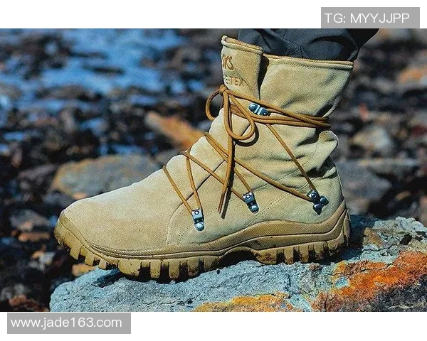 阿迪达斯足球明星战靴助力球员展现巅峰实力与激情对决